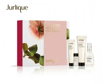 Jurlique 茱莉蔻 2018面部护理套装 4件套(玫瑰喷雾 50ml+活化水精华 10ml+补水日霜 40ml+玫瑰面霜 50ml) Jurlique 茱莉蔻 2018面部护理套装 4件套(玫瑰喷雾 50ml+活化水精华 10ml+补水日霜 40ml+玫瑰面霜 50ml)